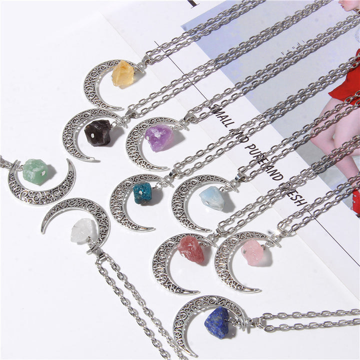 Collar con colgante de piedra natural y luna de plata de Olivenorma