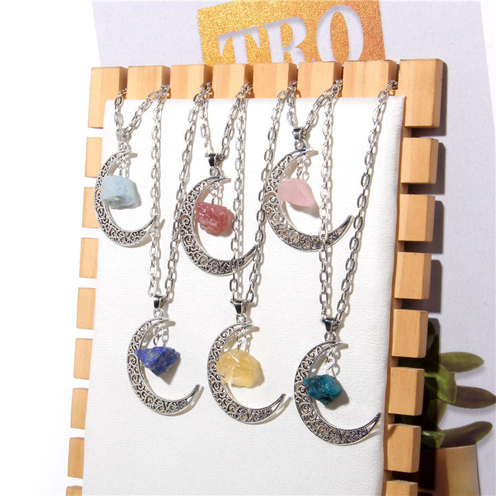 Collar con colgante de piedra natural y luna de plata de Olivenorma