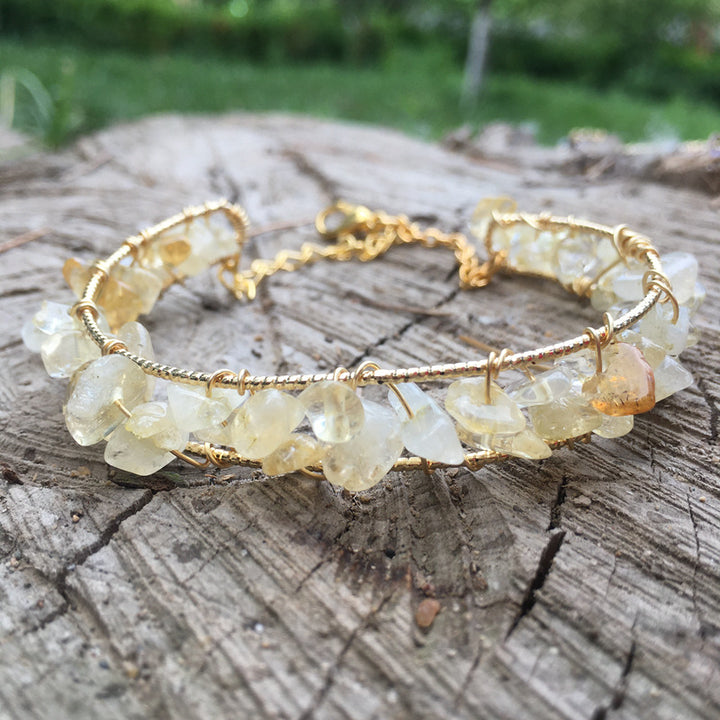 Pulsera con borlas y cuentas de grava de piedras preciosas naturales irregulares de Olivenorma