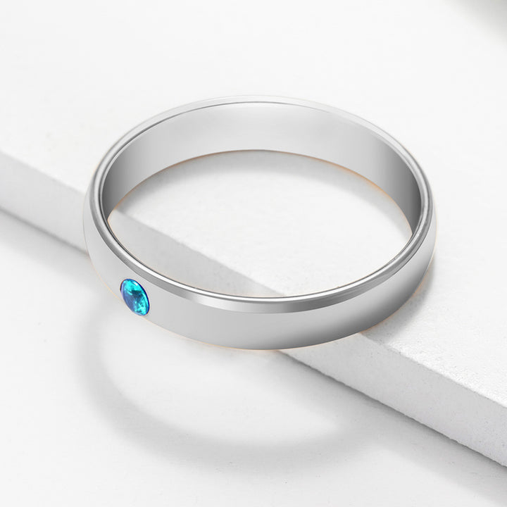 Anillo sencillo con piedra natal de Olivenorma Anillo grabado