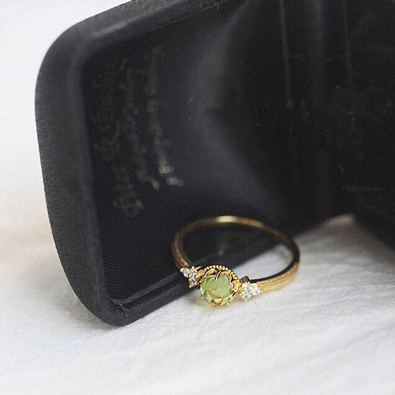 Anillo de compromiso con peridoto natural de Olivenorma