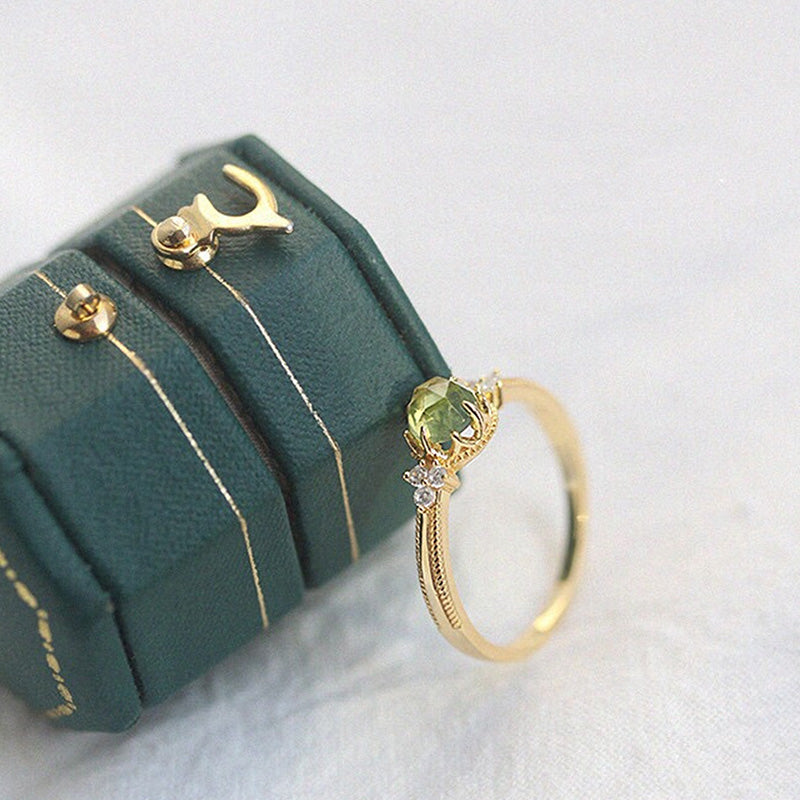 Anillo de compromiso con peridoto natural de Olivenorma
