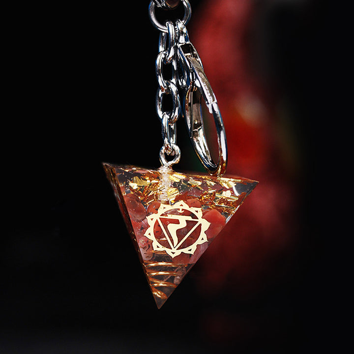 Llavero con colgante de energía piramidal de orgón curativo de chakras de Olivenorma