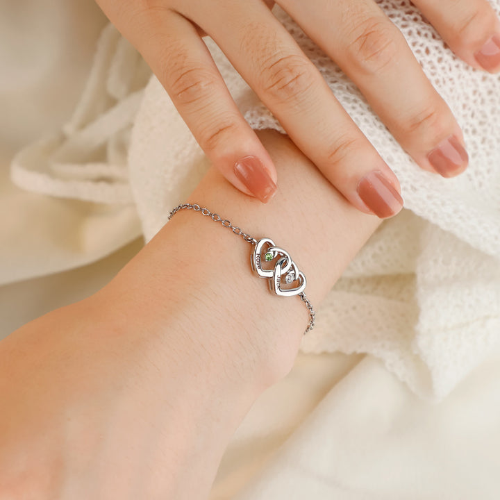 Pulsera Olivenorma con piedra natal grabada en forma de corazón y doble diamante