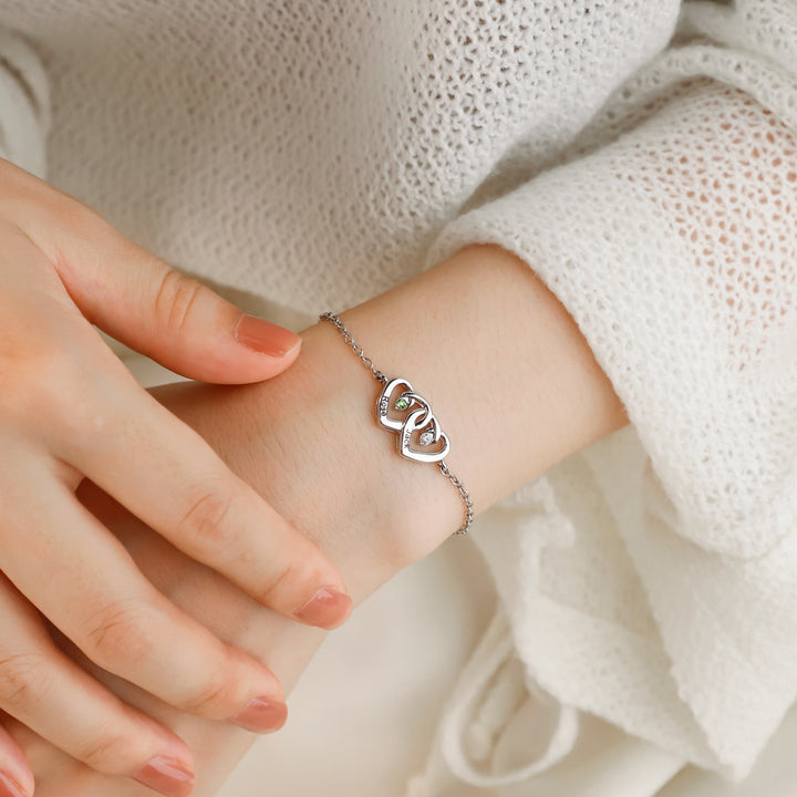 Pulsera Olivenorma con piedra natal grabada en forma de corazón y doble diamante