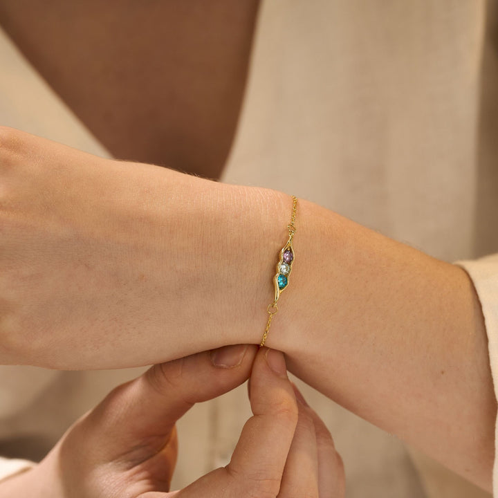 Pulsera con clip de guisante de amatista, circonita blanca y aguamarina de Olivenorma 