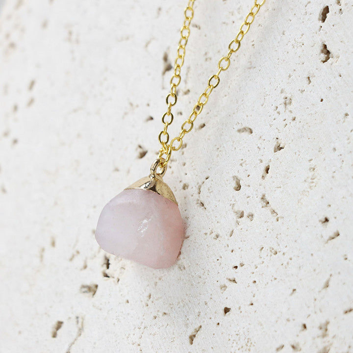Collar de estilo dulce con piedra áspera de corte cuadrado de Olivenorma