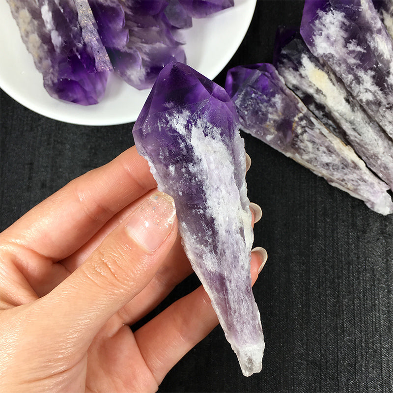 Varitas de cristal de amatista natural en bruto de Olivenorma