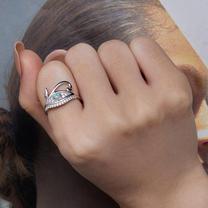 Anillo de plata de ley S925 con el ojo de Horus de Olivenorma