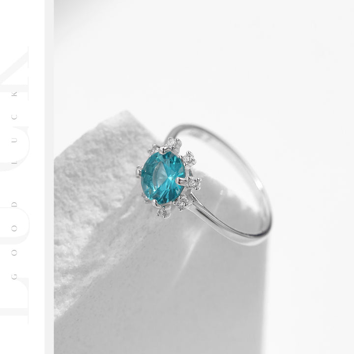 Anillo de plata de ley S925 con turmalina y girasol de Paraiba de Olivenorma