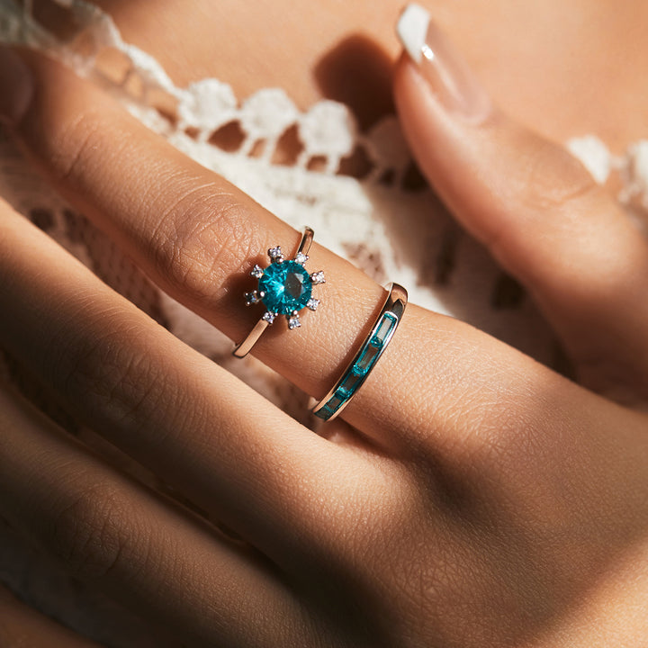 Anillo de plata de ley S925 con turmalina y girasol de Paraiba de Olivenorma