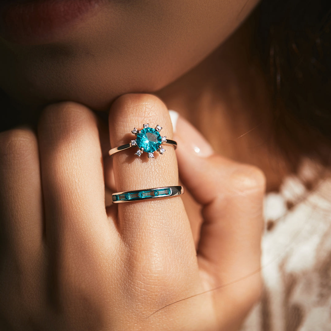 Anillo de plata de ley S925 con turmalina y girasol de Paraiba de Olivenorma