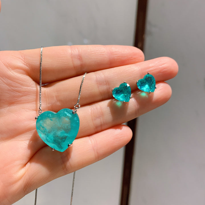 Pendientes con forma de corazón de turmalina de Paraíba de Olivenorma