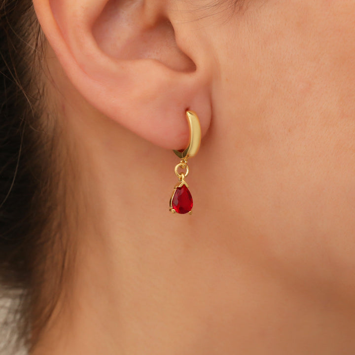 Conjunto de joyas con colgante de gota de granate con piedra natal de Olivenorma