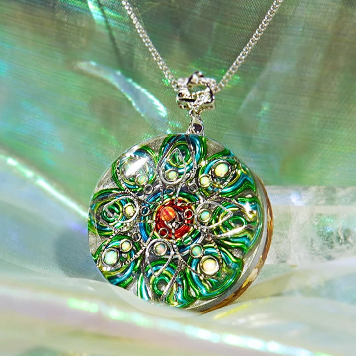 Collar de ópalo de fuego de cuarzo rutilado verde de Olivenorma 