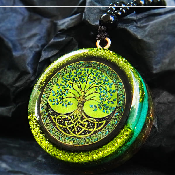 Collar de orgón con árbol de la vida y peridoto de Olivenorma 