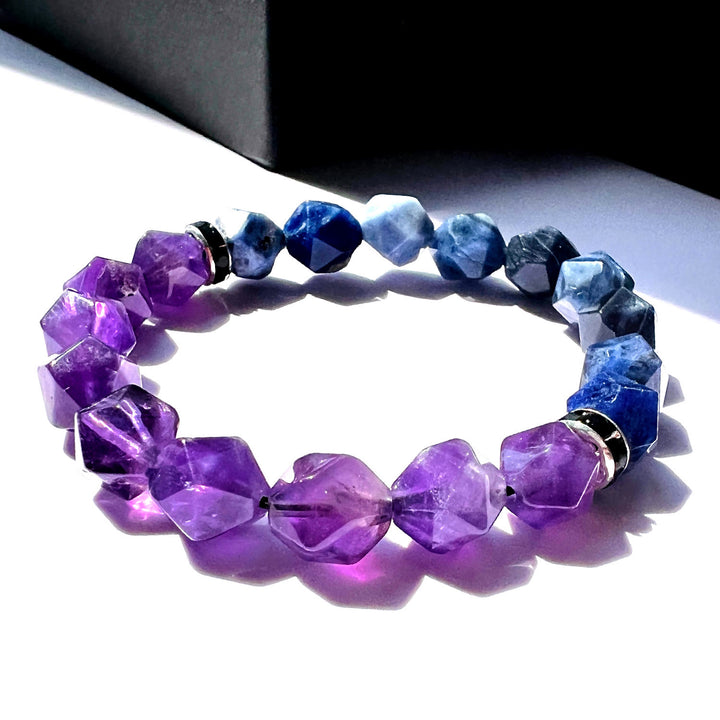 Pulsera de cuentas de amatista y sodalita azul con facetas geométricas para hombre de Olivenorma