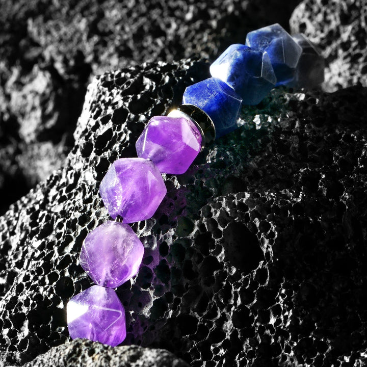 Pulsera de cuentas de amatista y sodalita azul con facetas geométricas para hombre de Olivenorma