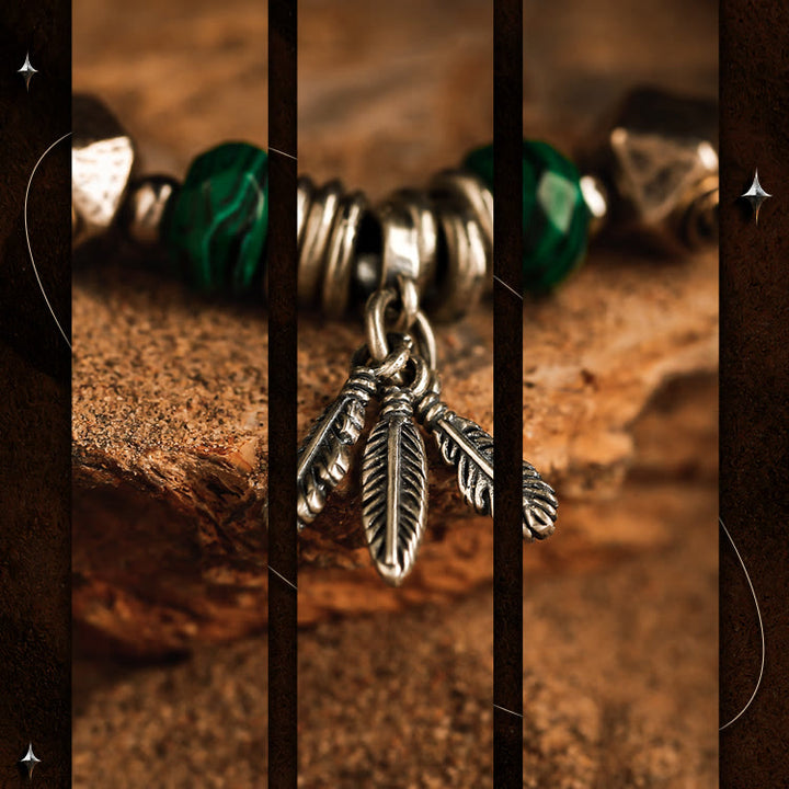 Pulsera de cuentas con colgante de plumas de malaquita y ojo de tigre para hombre de Olivenorma