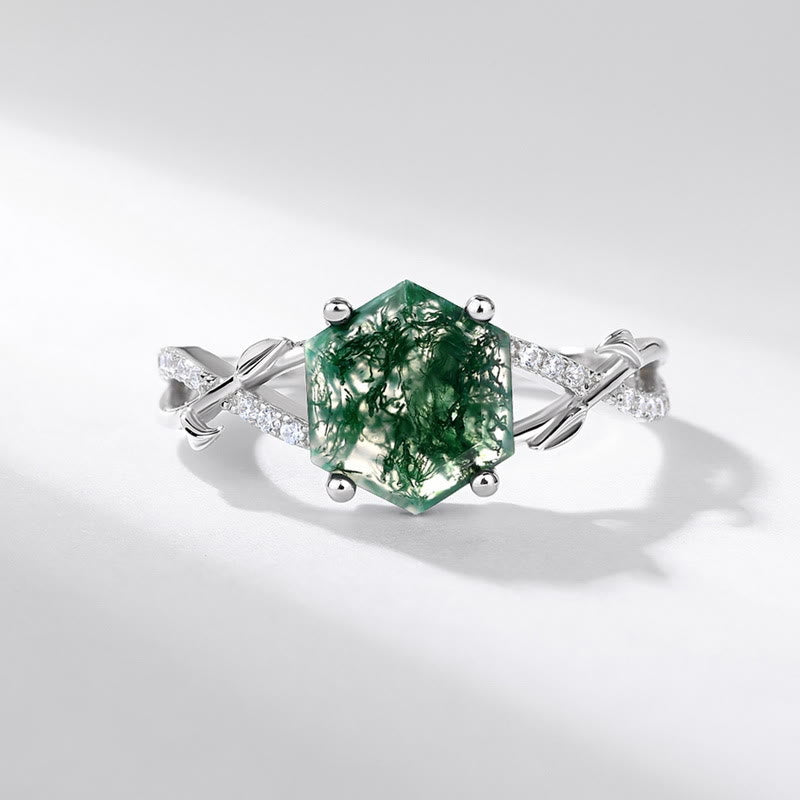 Anillo con diseño entrelazado de enredadera de árbol de ágata musgosa de Olivenorma