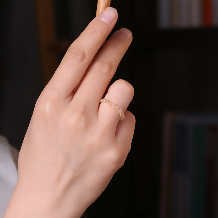 Anillo de cuentas de citrino pequeño extrafino de 2 mm "Rich" de Olivenorma
