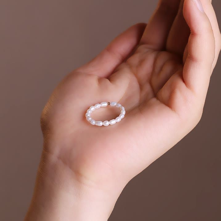 Anillo de perlas de agua dulce extrafinas de 2 mm de Olivenorma 