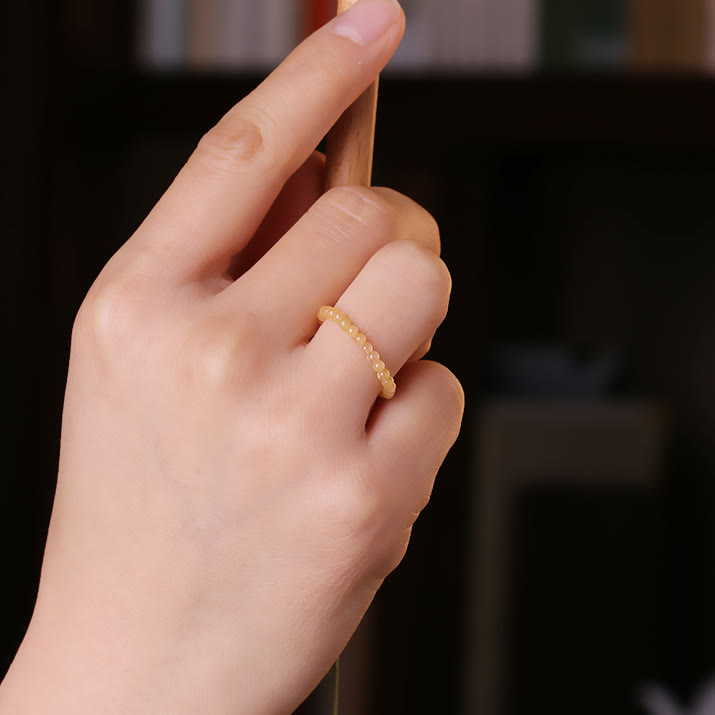 Anillo de cuentas de jade amarillo extrafino de 2 mm de Olivenorma 