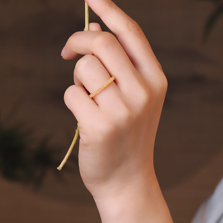 Anillo de cuentas de jade amarillo extrafino de 2 mm de Olivenorma 