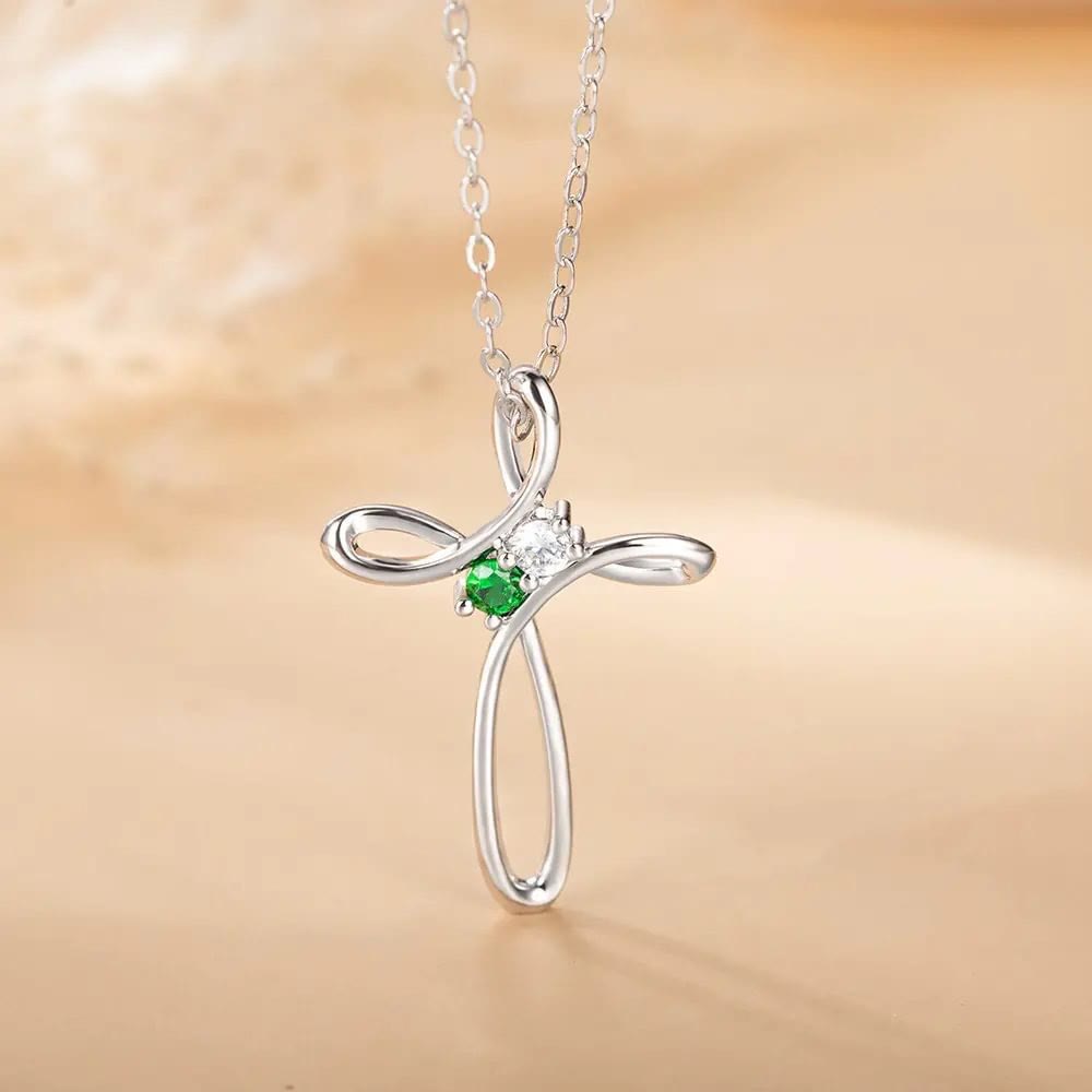 Collar con colgante de cruz con piedras natales del 1 al 7 personalizado de Olivenorma