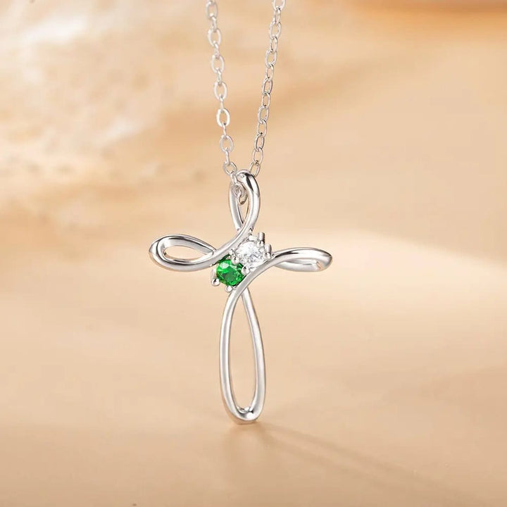 Collar con colgante de cruz con piedras natales del 1 al 7 personalizado de Olivenorma