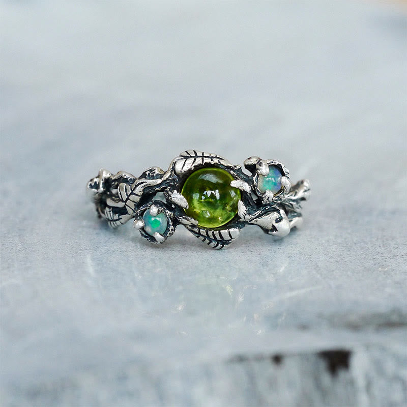 Anillo de ópalo y peridoto "Angie" de Olivenorma