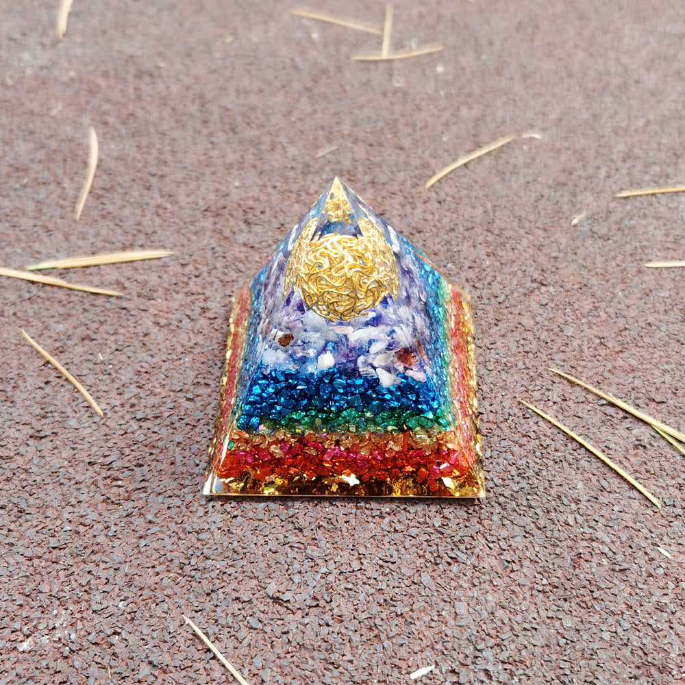Pirámide de orgón con flor de la vida de amatista de Olivenorma
