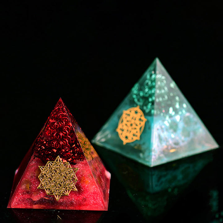 Pirámide de energía orgónica de piedra cruda de cristal de 5 cm de Olivenorma