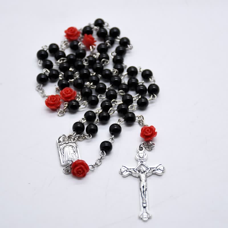 Collar rosario con medalla de Lourdes y rosa rosa de Olivenorma 