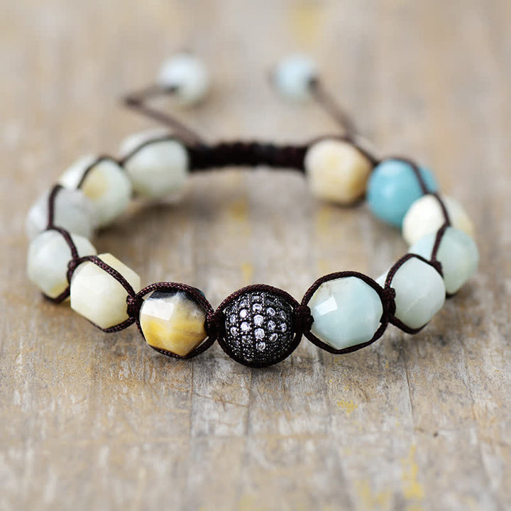 Pulsera trenzada ajustable con cuentas de circonita y piedra natural de Olivenorma