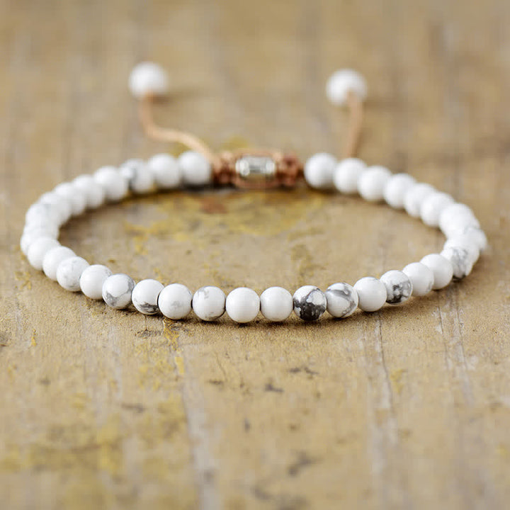 Pulsera trenzada ajustable con cuentas de piedra natural de Olivenorma 