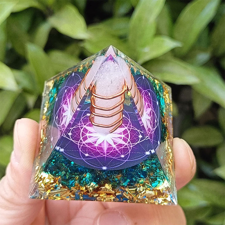 Olivenorma "La luz de la vida" - Pirámide de orgón de cristal blanco y esmalte azul