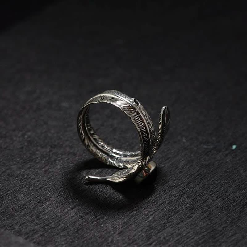 Anillo de plumas ajustable de ónix negro estilo hip hop de Olivenorma