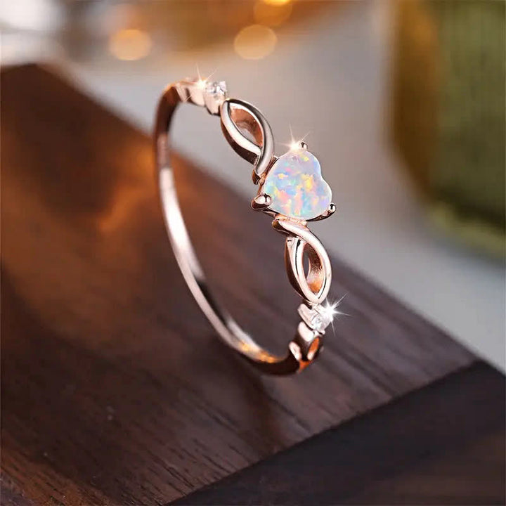 Anillo de compromiso con corazón de ópalo "Eternity Unlimited" de Olivenorma