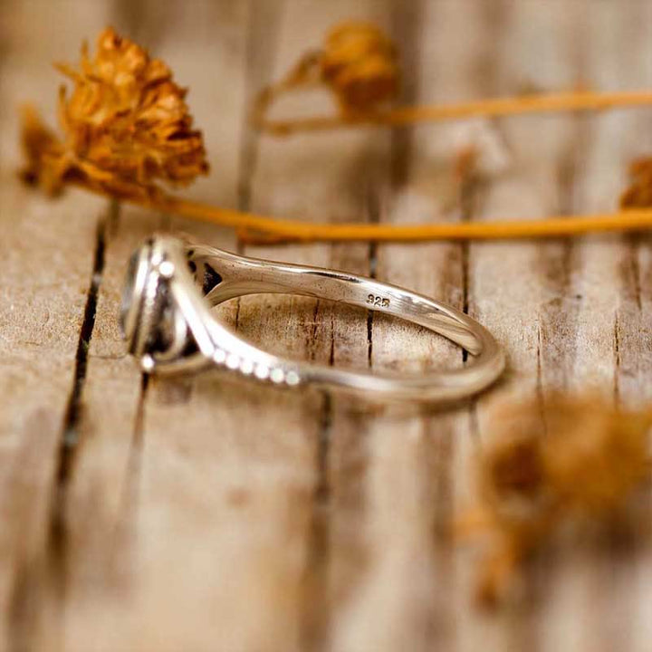 Olivenorma "Relaxing Calm" - Anillo de aguamarina con estrellas y luna