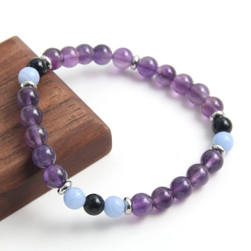 Pulsera de cuentas de calcedonia azul y amatista de Olivenorma