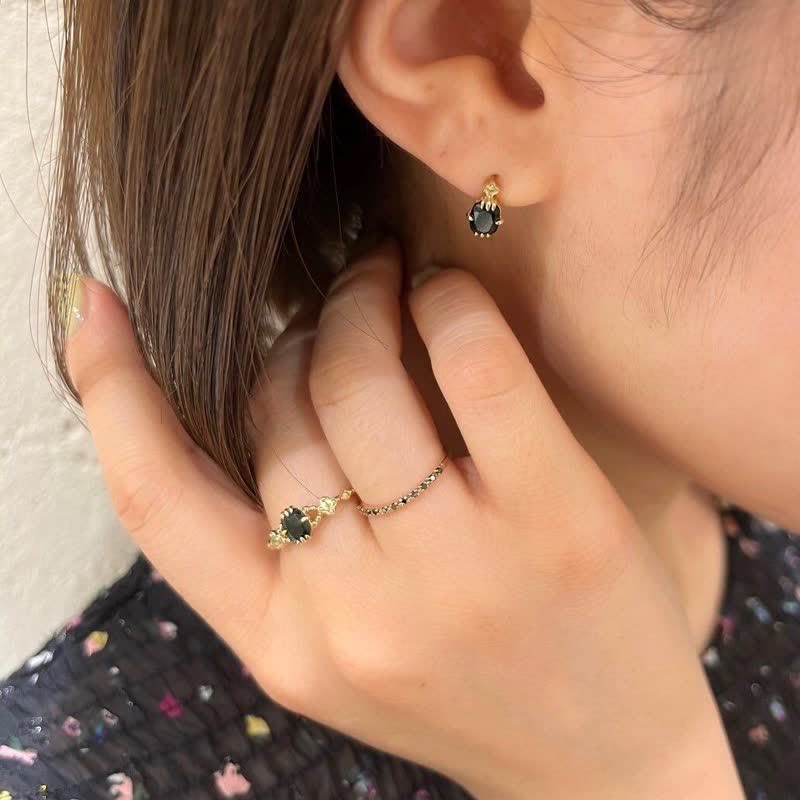 Conjunto de joyas con anillo, collar y esmeralda y peridoto natural de Olivenorma