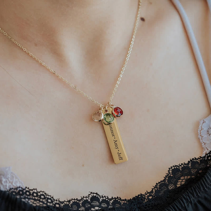 Collar con nombre y flor de nacimiento personalizados de Olivenorma