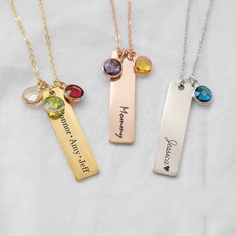 Collar con nombre y flor de nacimiento personalizados de Olivenorma