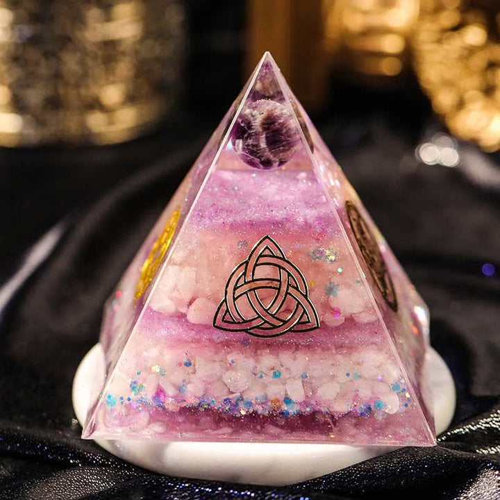 Pirámide de orgón de cuarzo rosa y amatista "Amor perfecto" de Olivenorma