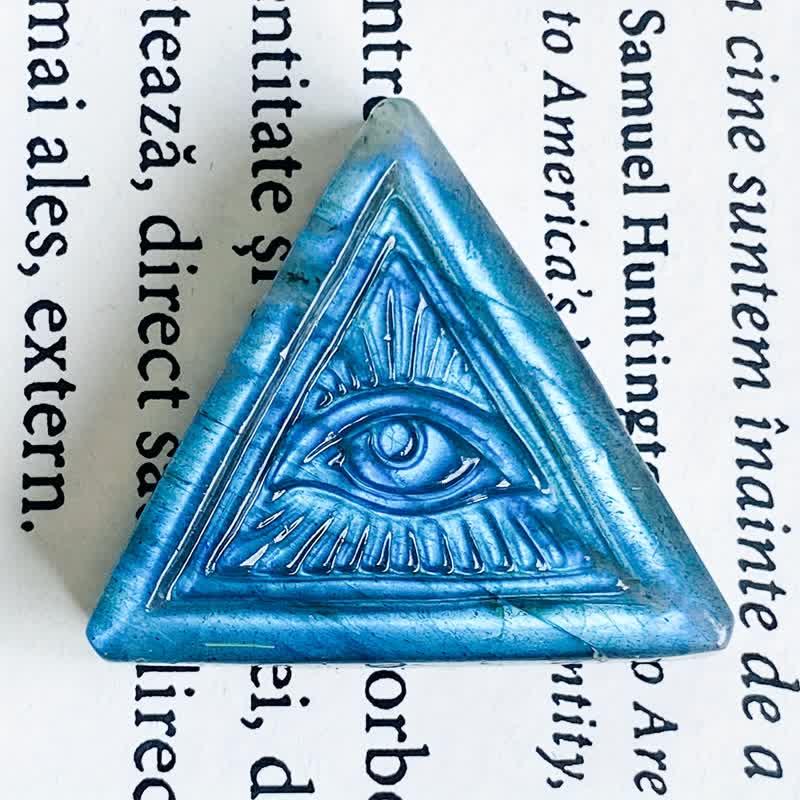 Adorno triangular de mal de ojo tallado con labradorita natural de Olivenorma