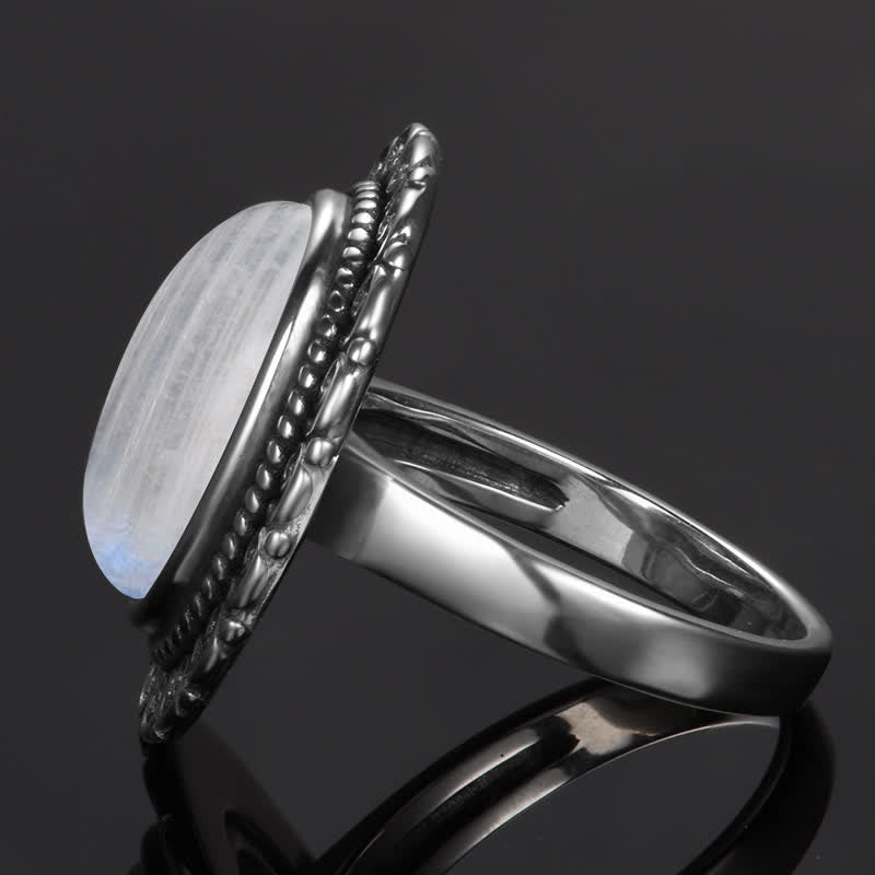 Anillo de piedra natural ovalada con forma de girasol tallado de Olivenorma