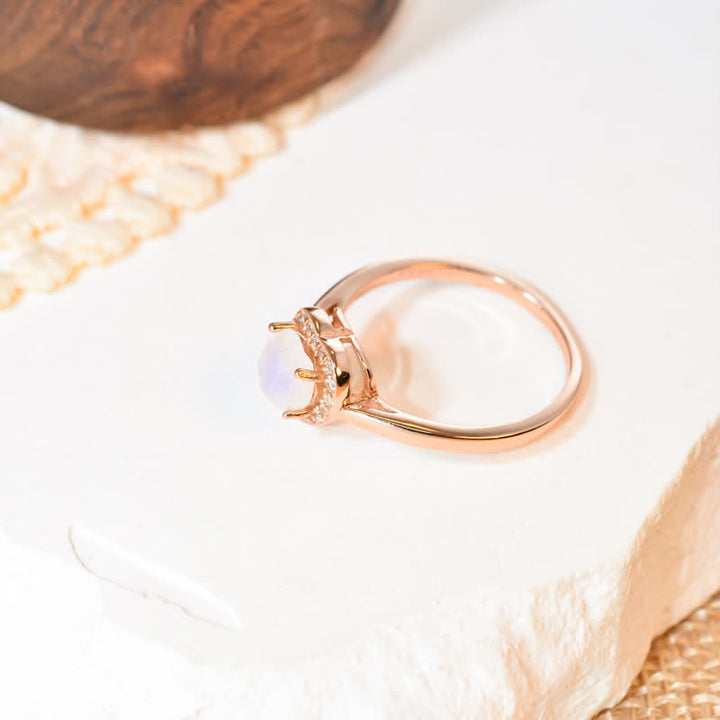Anillo de corazón facetado con piedra lunar natural de Olivenorma