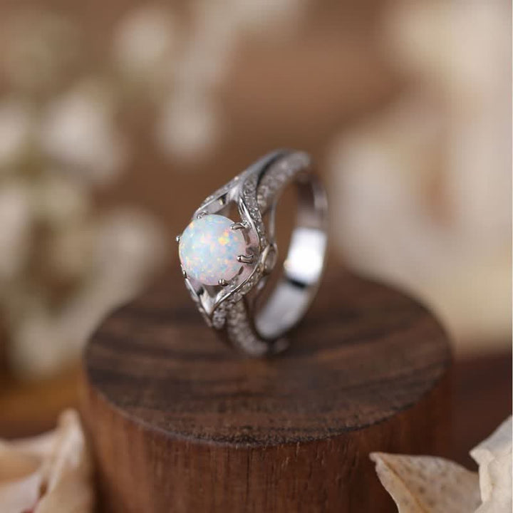 Anillo de lujo con luz de ópalo natural de Olivenorma