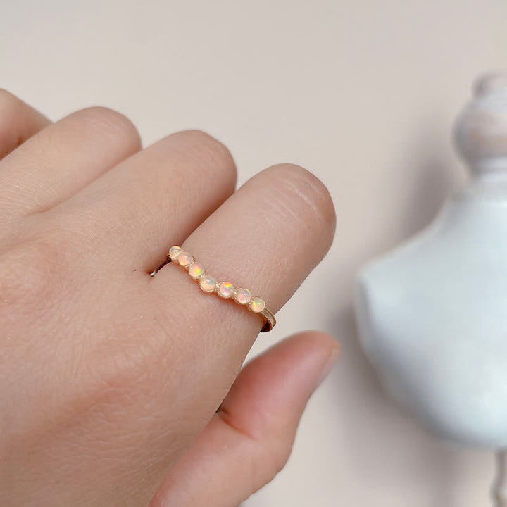 Anillo de doble capa con corona ondulada de ópalo natural de Olivenorma